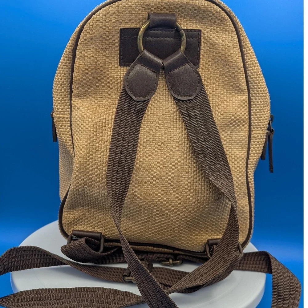 Vintage GAP Mini Backpack Tan Woven Straw Textured Small Rucksack Brown Trim